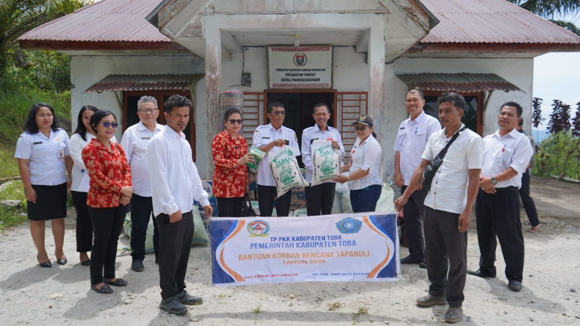 Pemkab Toba Kembali Salurkan Bantuan Untuk Korban Bencana di Humbang Hasundutan