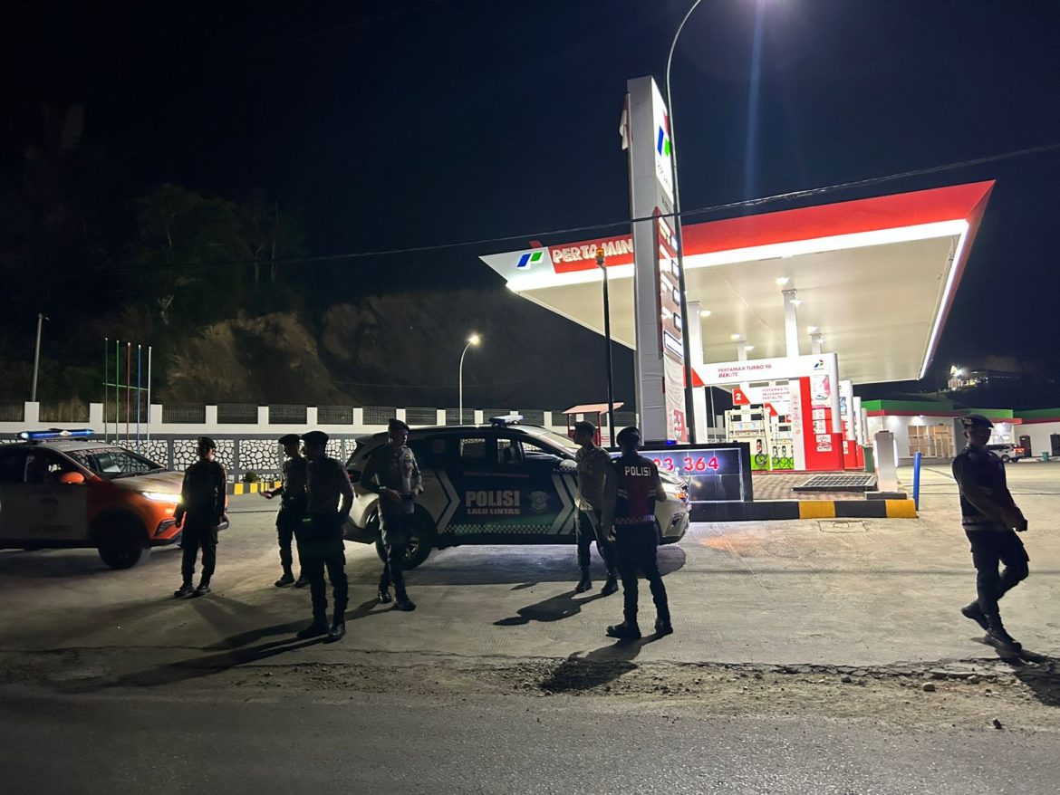 Polres Toba Gelar Patroli Malam Akhir Pekan Antisipasi Kriminalitas dan Aksi Balap Liar