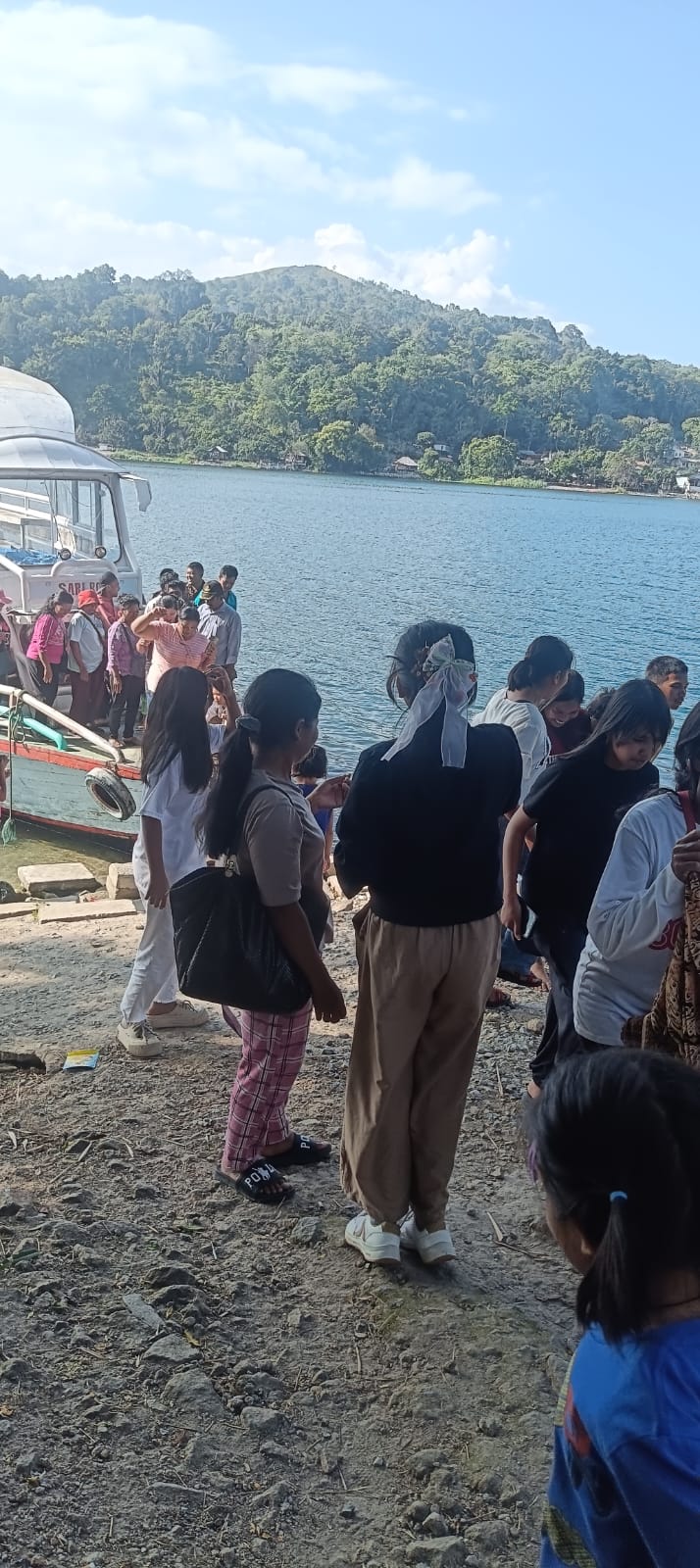 Punguan koor Ama Solagratia HKBP Lumban Sangkalan Gelar Bona Taon di Muara, Dilanjutkan Keliling Pulau Sibandang