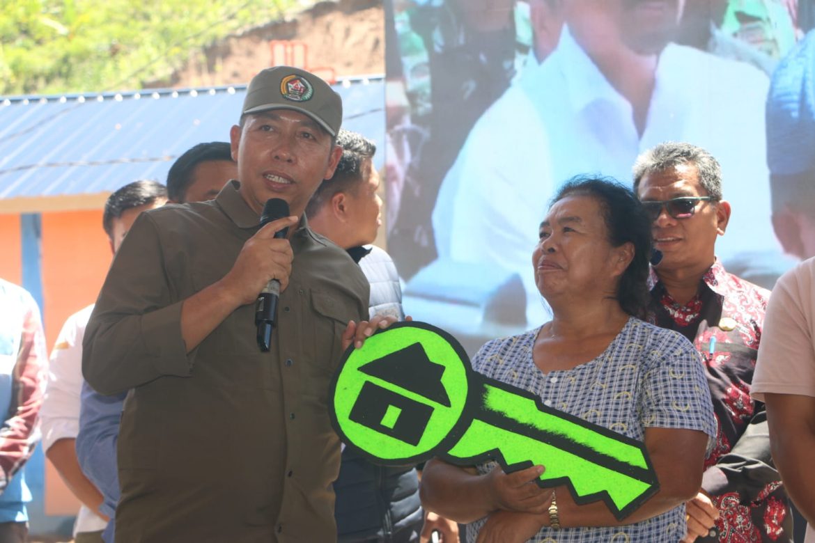 ‎Huntara Diresmikan Mendagri, Bupati Tapanuli Utara Pastikan Warga Tak Lagi di Pengungsian