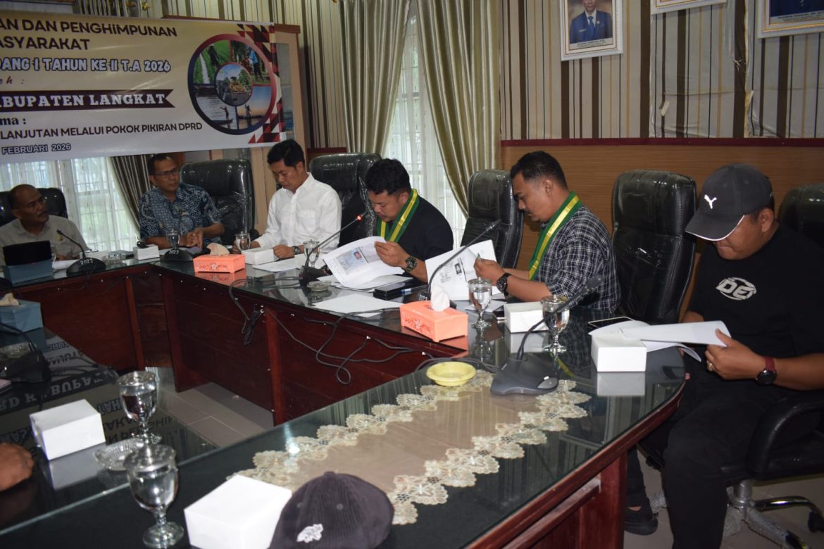 Mahasiswa Minta Komisi III DPRD Langkat Gelar RDP Terkait KUR.