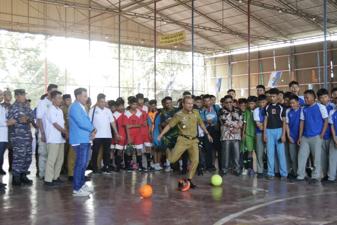 Wali Kota Tanjungbalai Buka Turnamen Futsal Yang Digelar DPD KNPI