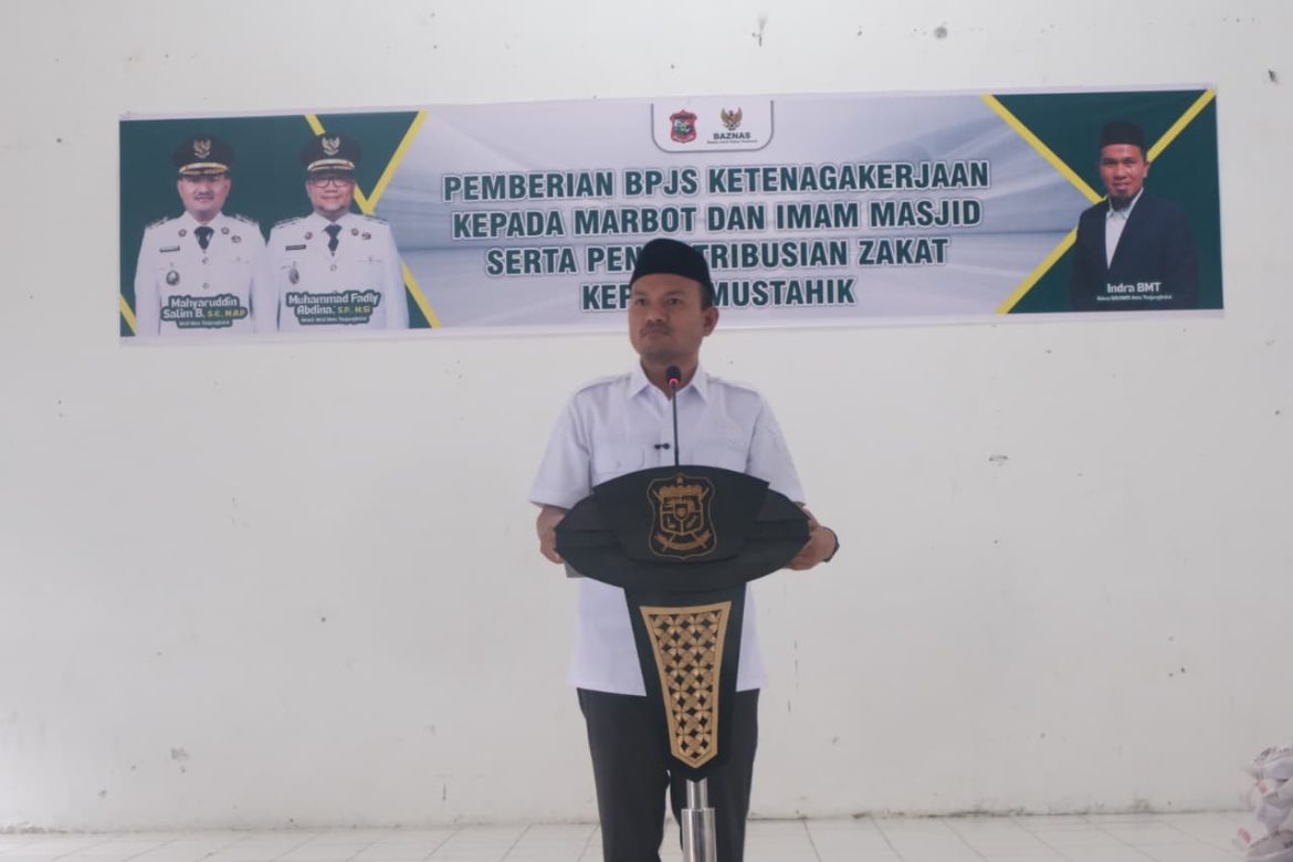 Wali Kota Tanjungbalai Mahyaruddin Salim Distribusikan Zakat Kepada 236 Mustahik