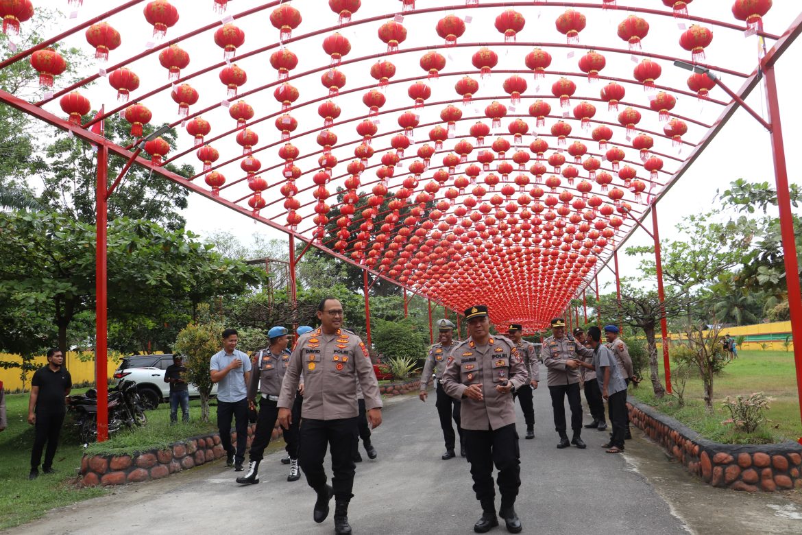 Kapolres Langkat pantau pengamanan Imlek di Vihara Avaloketisvara Stabat.