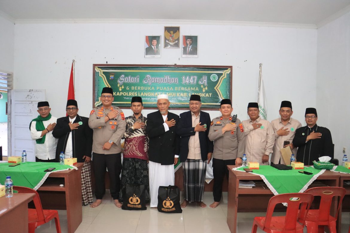 Hari Keenam Ramadhan, Polres Langkat Bersama Polsek Jajaran dan Sat Polairud Gelar Sahur On The Road.