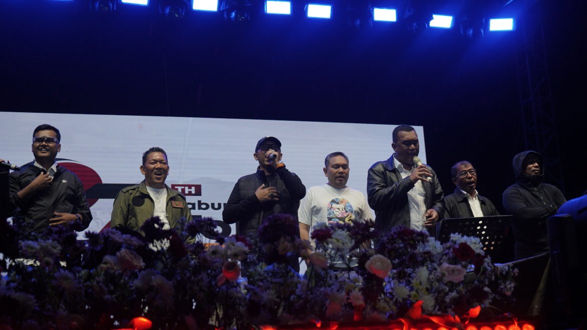 Konser Musik Meriahkan Puncak Perayaan HUT ke-27 Kabupaten Toba