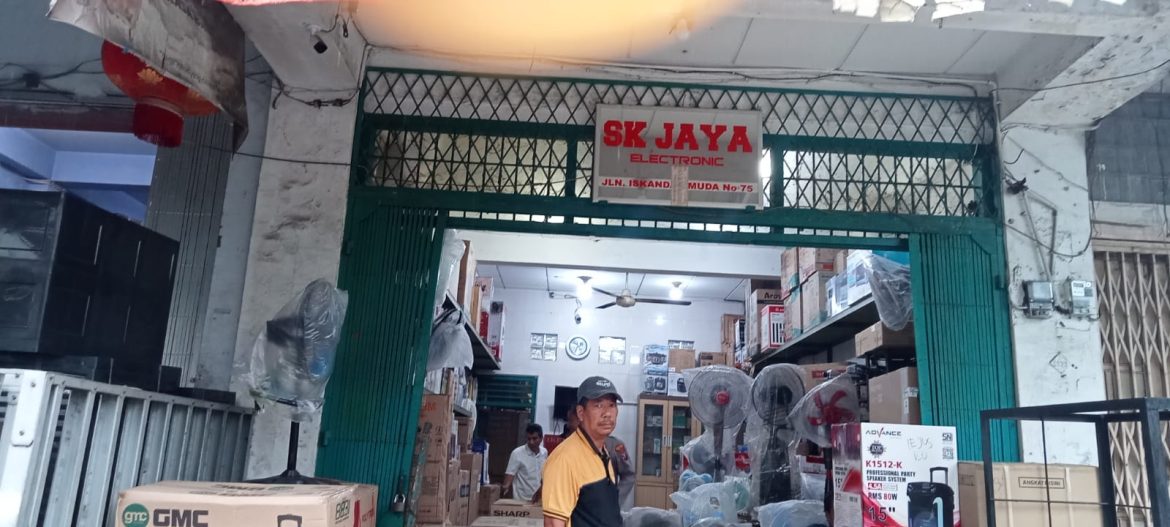 Toko di Jalan Iskandar Muda Dibobol OTK, Polisi Gerak Cepat Cek TKP