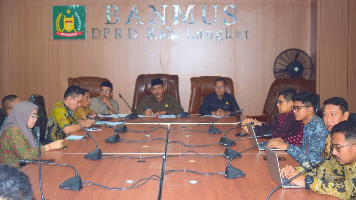 Komisi III DPRD Langkat Undang OJK dan LPS Bahas Penyaluran KUR di BRI Unit Kuala.