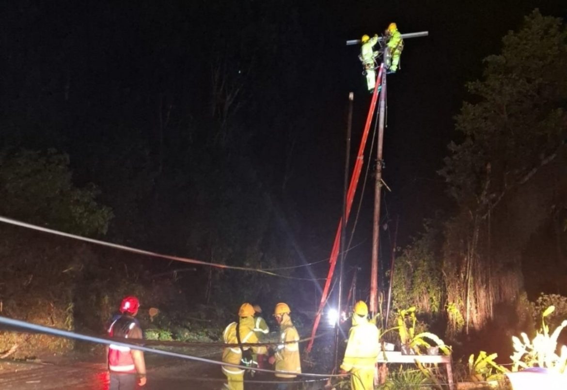 Cuaca Ekstrem Picu Gangguan Listrik, PLN Gerak Cepat Lakukan Pemulihan di Parapat