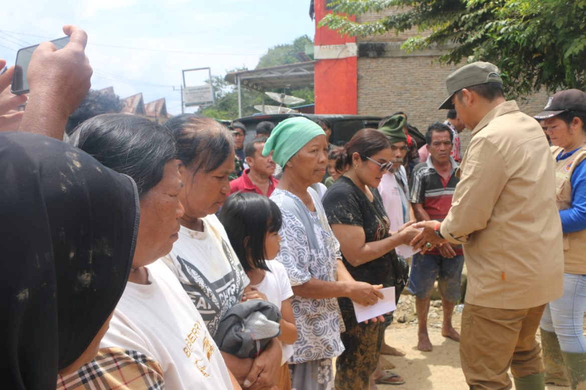 Bupati Taput Tinjau Lokasi Bencana di Simangumban: Instruksikan Gerak Cepat dan Pastikan Bantuan Logistik Tersalurkan