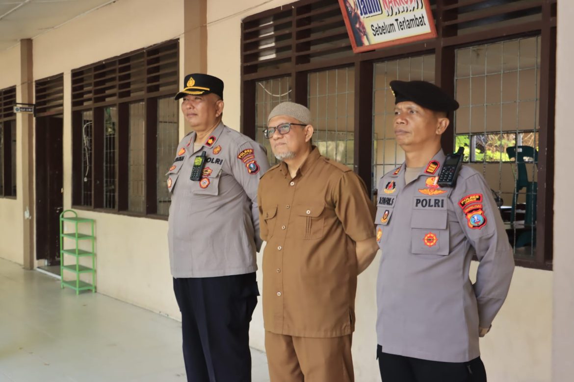 Polres Langkat Tekankan Disiplin, Anti Bullying, Bijak Bermedsos dan Tertib Berlalu Lintas kepada Generasi Z di SMA Persiapan Stabat.