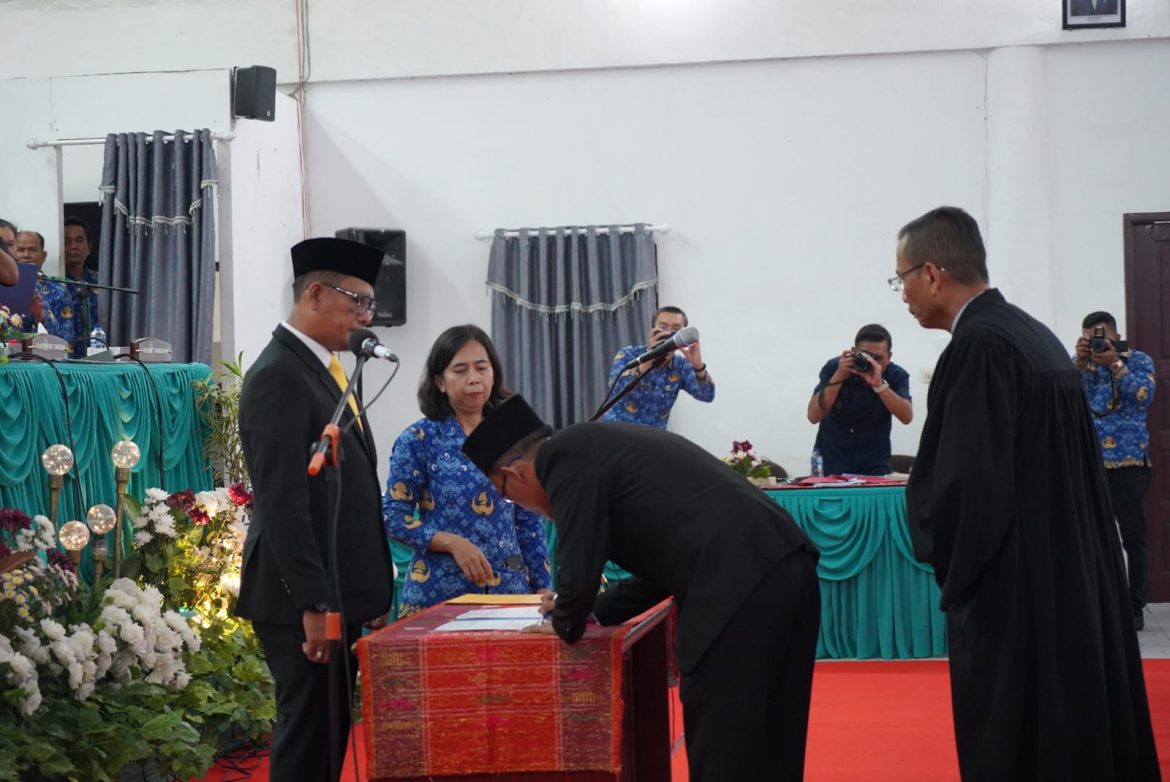 Rinto M. Simanjuntak Resmi Dilantik sebagai Anggota DPRD Toba PAW, Perkuat Kinerja Legislatif 2024–2029