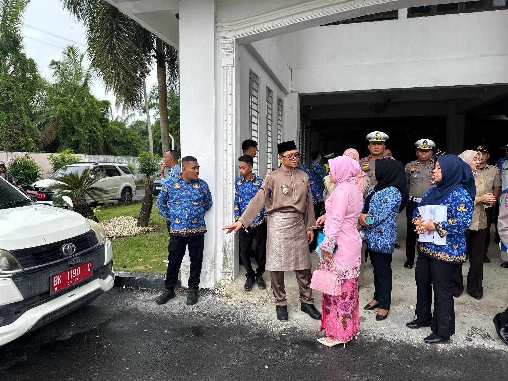 Wakil Wali Kota Tanjungbalai Sidak dan Cek Kepatuhan Pajak Kendaraan Dinas 