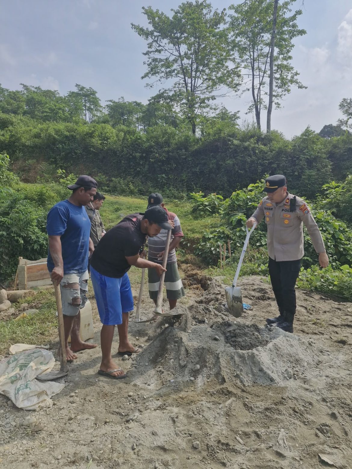 Kapolres Langkat Resmikan Jembatan Merah Putih Presisi Sang Bhayangkara, Wujud Nyata Polri Menjawab Aspirasi Masyarakat.