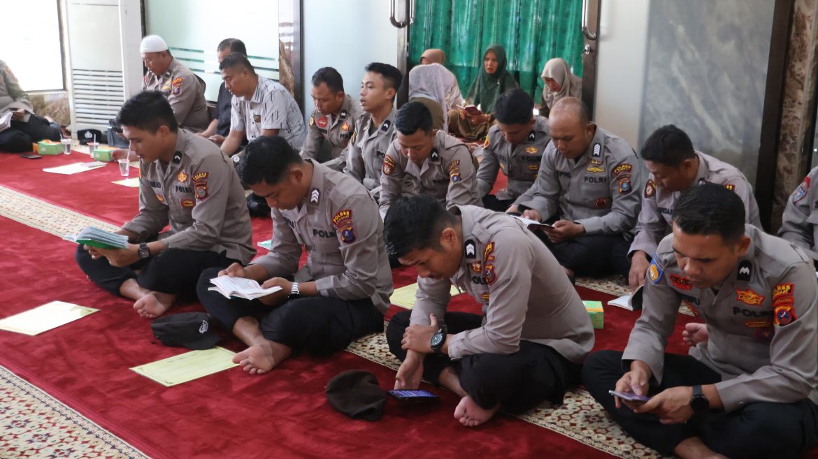Polres Langkat Gelar Binrothal Islam Dan Kristen, Wujudkan Personel Beriman, Humanis dan Berintegritas.