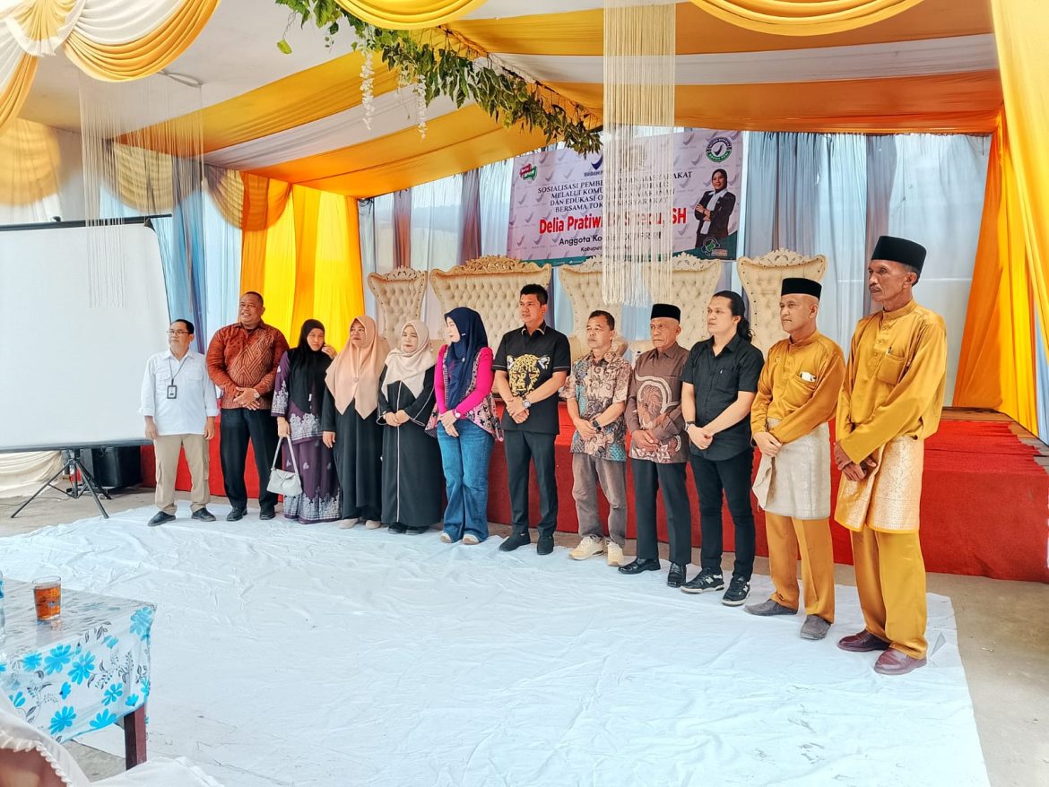 Sosialisasi Pemberdayaan Masyarakat Melalui Komunikasi, Informasi dan Edukasi Obat dan Makanan Bersama Tokoh Masyarakat di Secanggang.