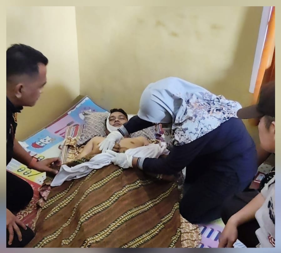 Polsek Gebang Tunjukkan Polri Hadir Untuk Masyarakat Saat Warga Berdukacita.
