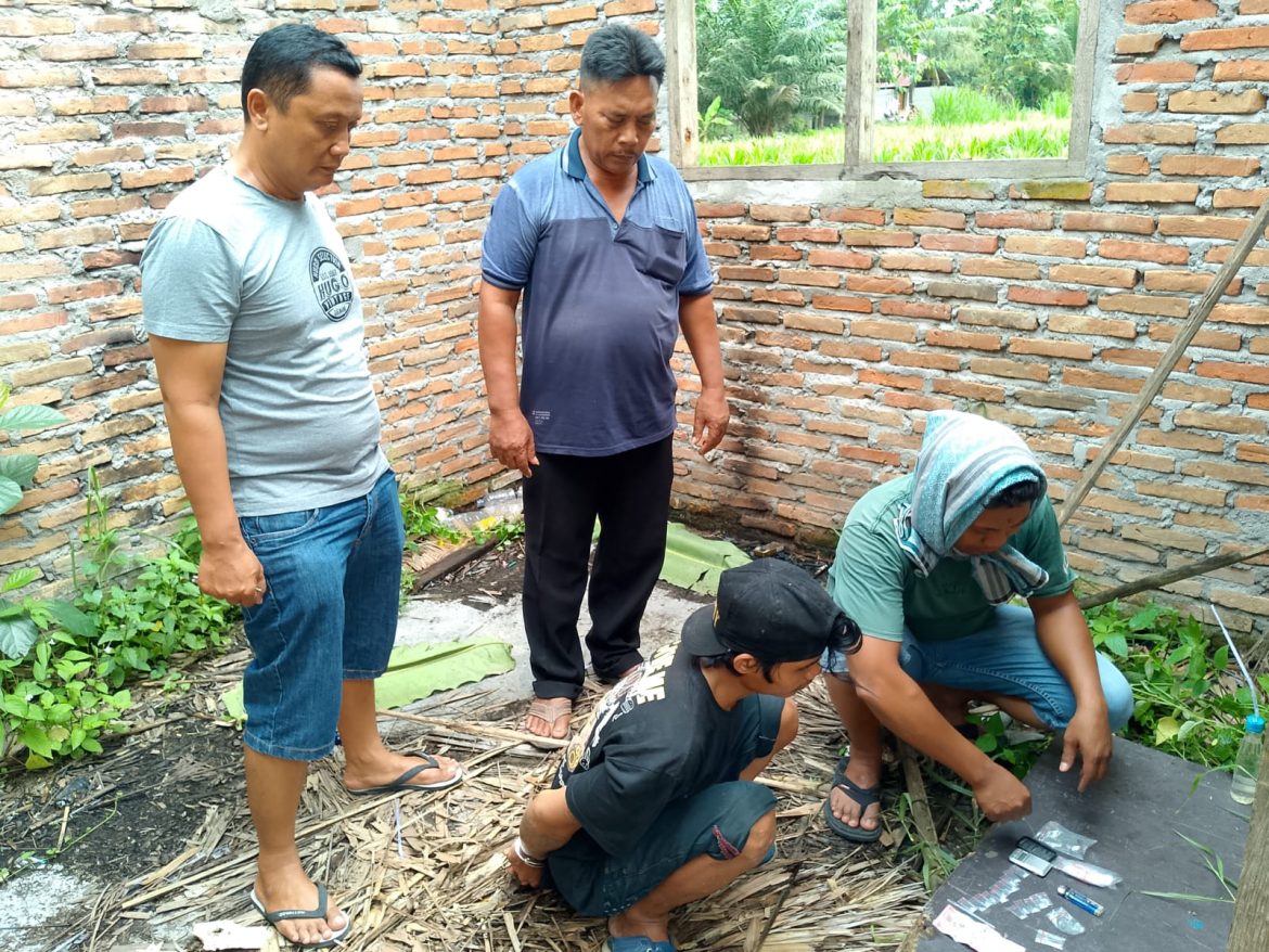Polsek Secanggang Gagalkan Dugaan Transaksi Sabu Di Rumah Kosong, Seorang Pria Diamankan.