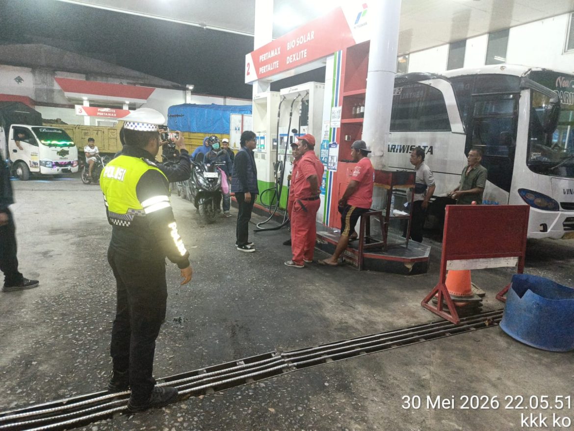 Patroli Rutin KRYD di SPBU di Toba : Pastikan Harga BBM Terkendali dan Warga Tetap Aman