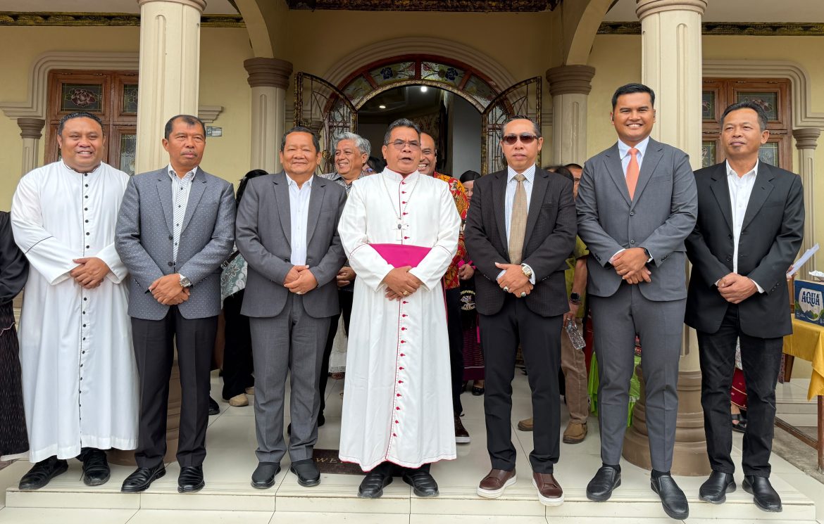 Sinergi Pemerintah dan Gereja, Bupati Tapanuli Utara Ajak Umat Katolik Jadi Garam dan Terang Masyarakat