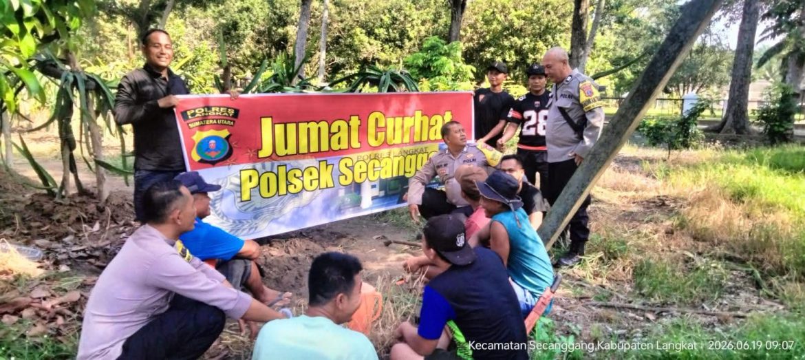 Personil Bhabinkamtibmas Polsek Secanggang Laksanakan Jum’at Curhat Bersama Tokoh Masyarakat.