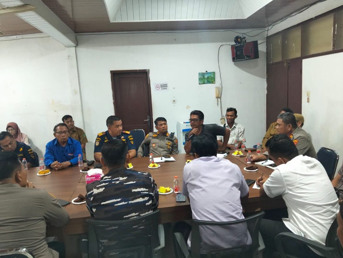 Kapolsek Secanggang Bersama Kapolsek Sejajaran Polres Langkat Hadiri Rapat Kordinasi Dinas Perikanan Kabupaten Langkat.