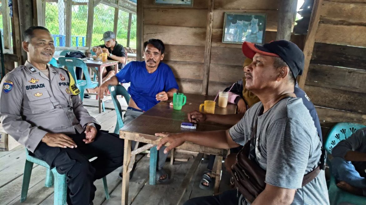 Bhabinkamtibmas Desa Tanjung Ibus Polsek Secanggang Laksanakan   Kegiatan Sambang dan Tatap Muka Dengan Masyarakat.