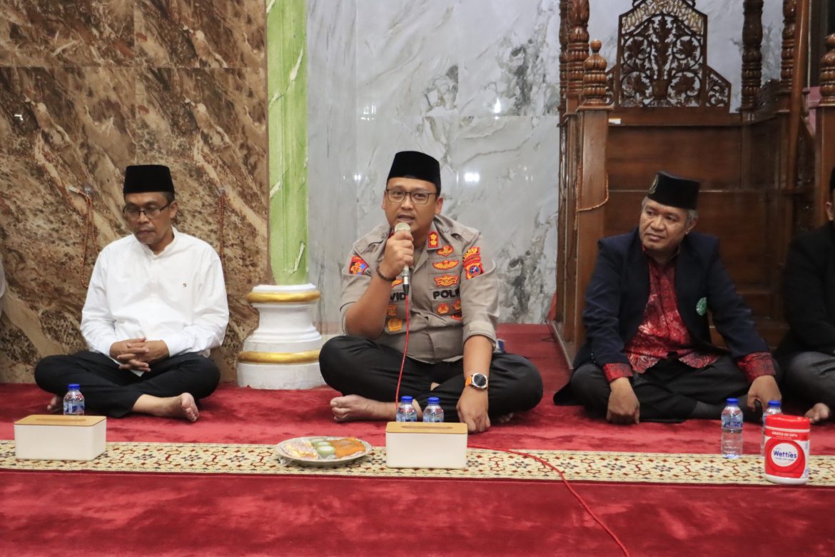 Doa Lintas Agama dan Santunan Anak Yatim Warnai Peringatan Hari Bhayangkara ke-80 di Polres Langkat.