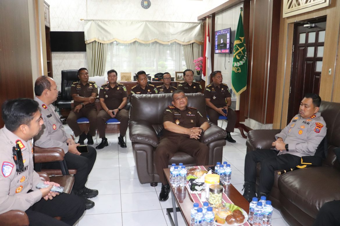 Bangun Sinergi Penegakan Hukum, Kapolres Langkat Jalin Silaturahmi ke Plt Bupati Langkat,dan Kejari.