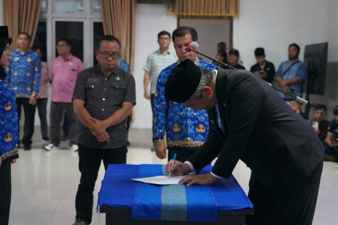 Pemkab Taput Lakukan Penyegaran Birokrasi, Tekankan Kompetensi dan Integritas