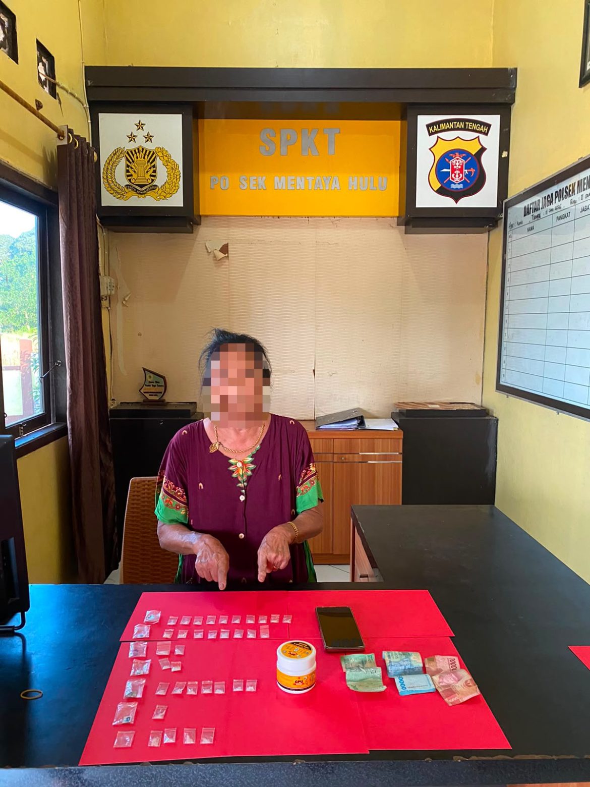 Unit Reskrim Polsek Mentaya Hulu Ringkus Perempuan Diduga Bandar Sabu 34 Paket Narkotika di Amankan