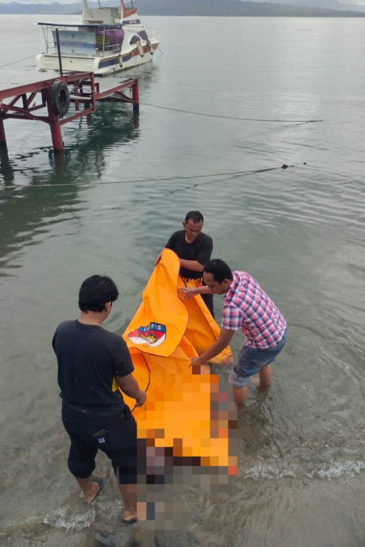 Polsek Balige Lakukan Penanganan dan Evakuasi Penemuan Mayat di Tepi Pantai Danau Toba