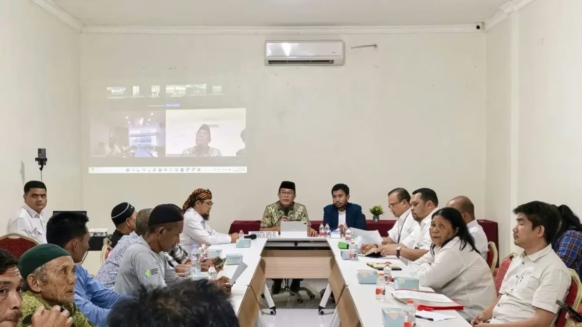 RDP penyelesaian pembebasan lahan masyarakat Desa Halaban Kecamatan Besitang, Langkat, yang terdampak pembangunan Jalan Tol Binjai-Langsa.