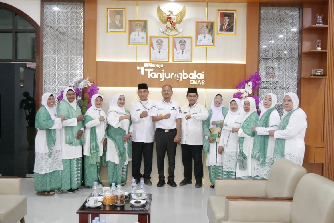 Mahyaruddin Salim Wali Kota Tanjungbalai Terima Audiensi Muslimat PD Al Washliyah 