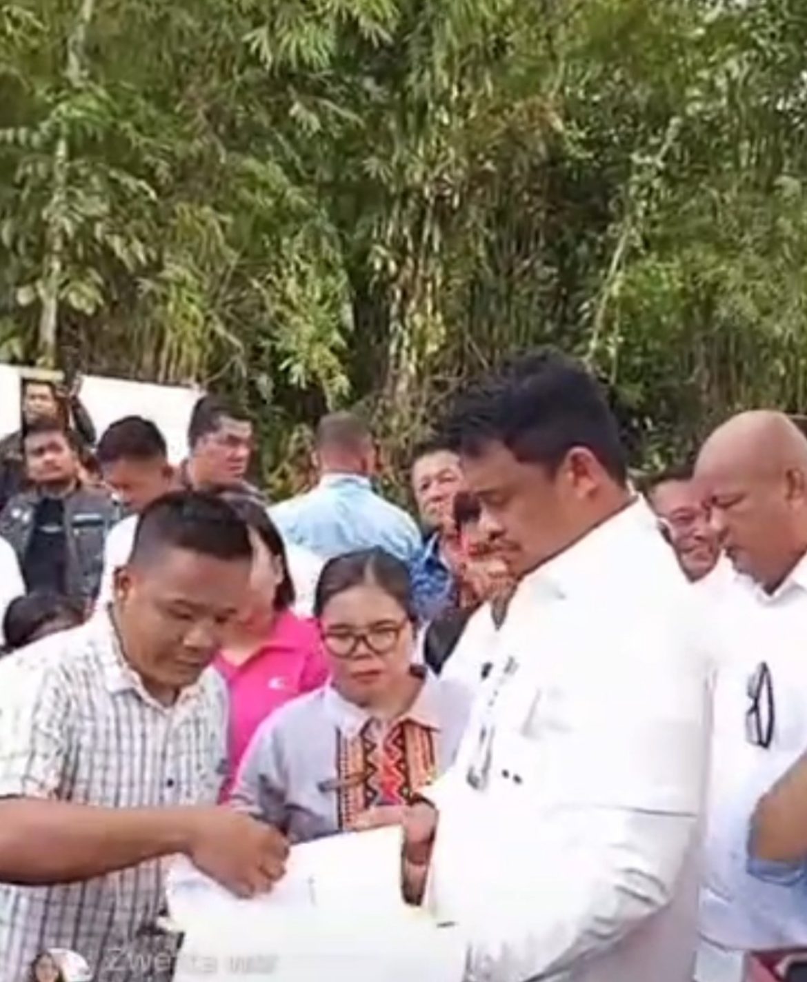Jalan Rusak, Warga Nias Utara Harap Aksi Nyata Pemerintah
