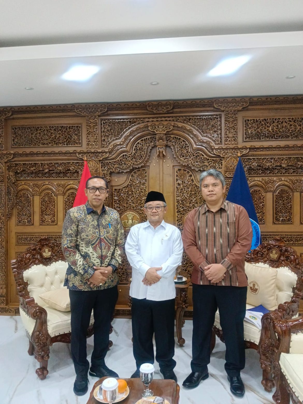 Audiensi ke Kemendikdasmen dan Kemenag, Bupati Taput Laporkan Penanganan Sekolah Bencana dan Undang Menteri Buka Rakernas V MPK  ‎