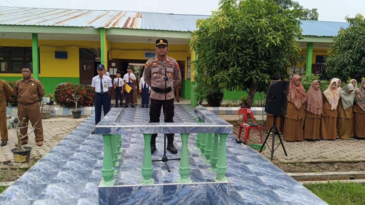 Police Go To School, Kapolsek Secanggang Berikan Penyuluhan Kamtibmas kepada Siswa SMP Negeri 1 Secanggang.