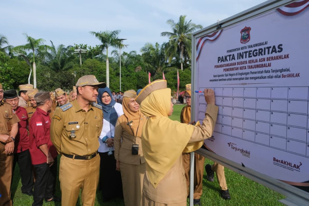ASN Pemko Tanjungbalai Harus Memiliki Semangat “Bangga Melayani Bangsa” 