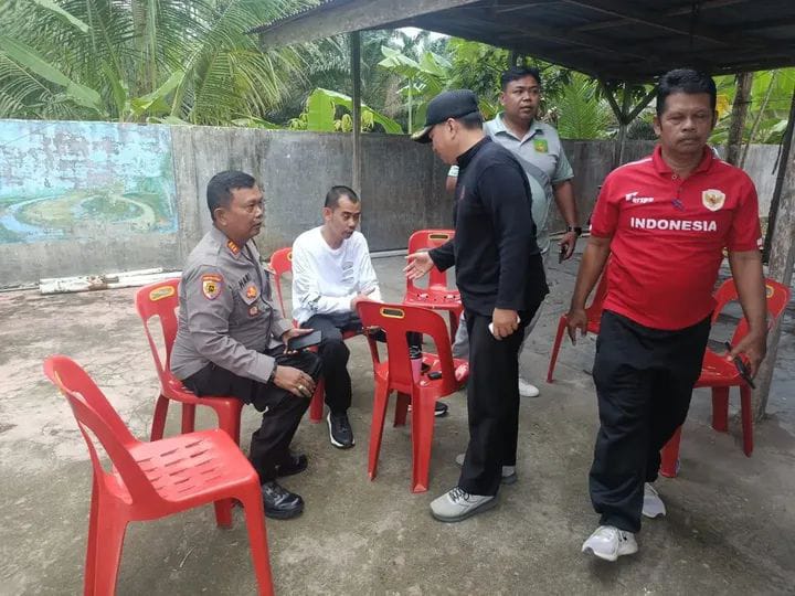 Kapolsek Hinai Laksanakan Sambang dan Berikan Imbauan Kamtibmas.