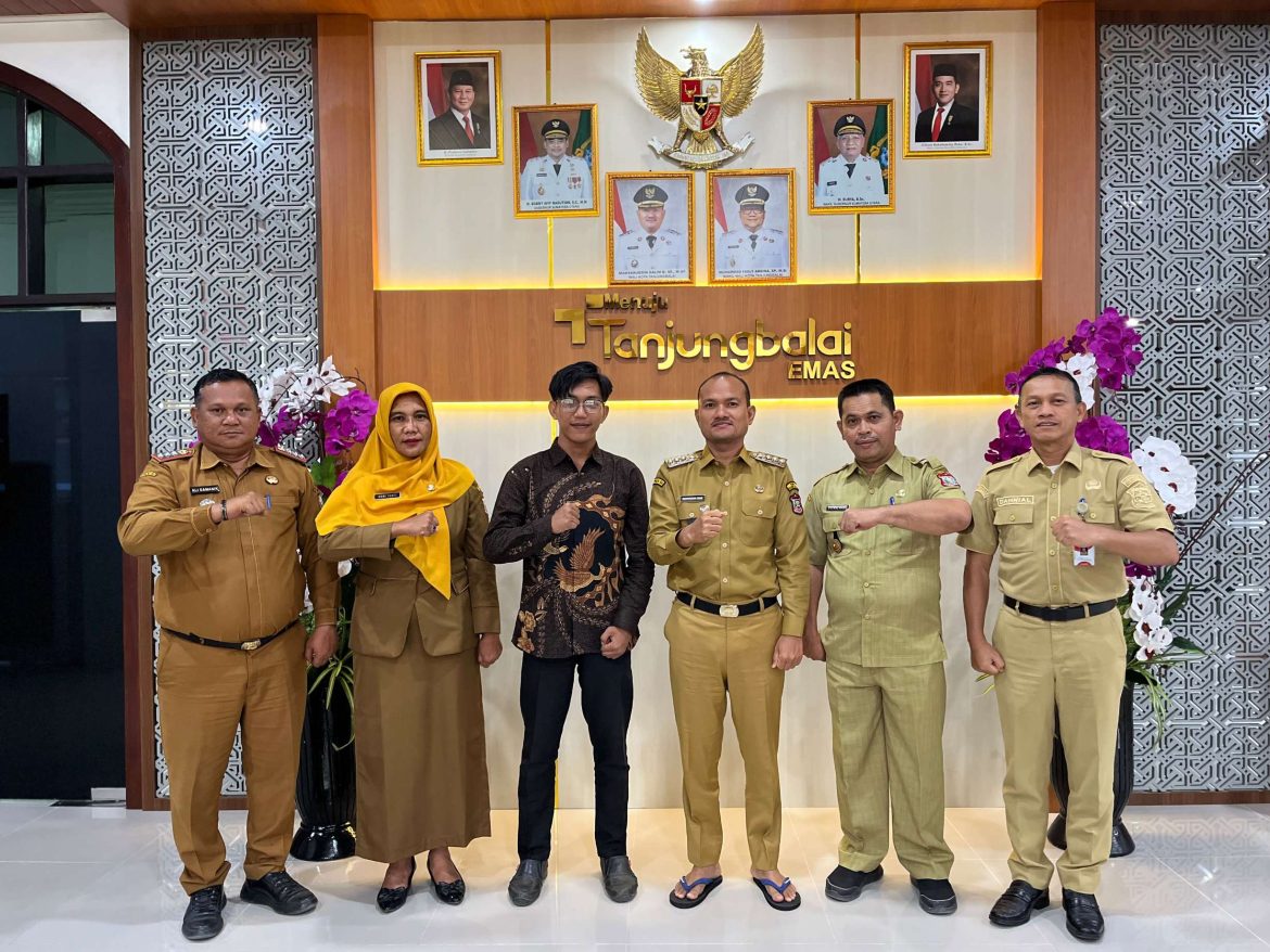 Wali Kota Tanjungbalai Terima Kunjungan Ahmad Faris Hidayah Peraih 5 Tingkat Internasional di Malaysia