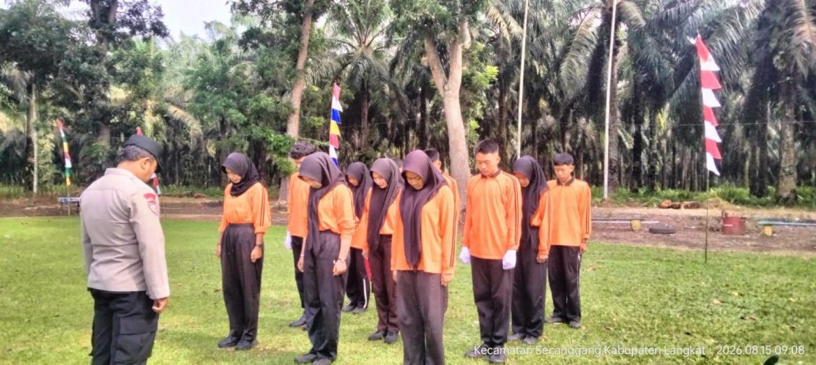 Kanit Binmas Polsek Secanggang Bersama Koramil dan Paskibraka Gelar Gladi Kotor Upacara HUT ke-81 RI.