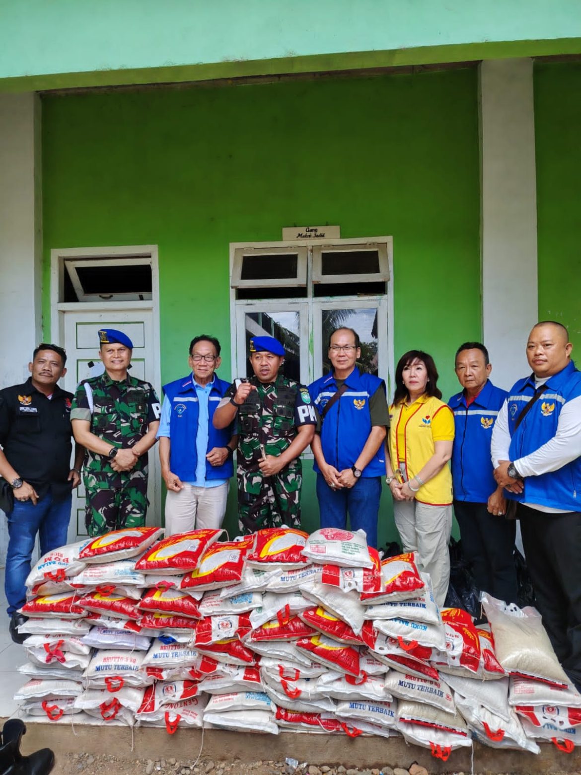 Dari Medan ke Banda Aceh, TKN Kompas Nusantara Bersama YLMI, SKI dan KISS Salurkan Bansos untuk Masyarakat