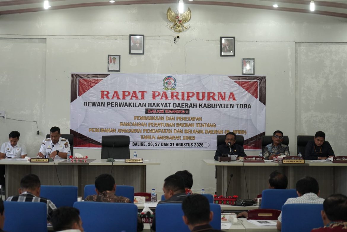 Fraksi-Fraksi DPRD Toba Setuju Ranperda PAPBD TA 2026 Dibahas Lebih Lanjut