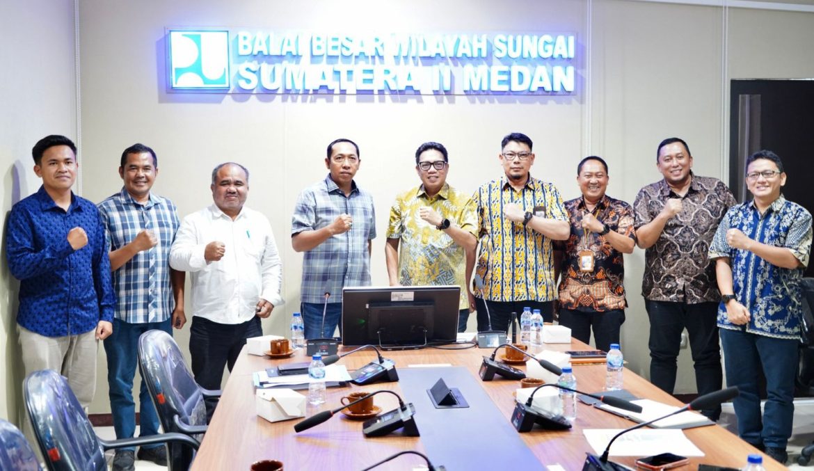 Bupati JTP Hutabarat Jemput Bola ke BBWSS II, Terobosan Cepat Pulihkan Irigasi dan Tanggul di Tapanuli Utara  ‎