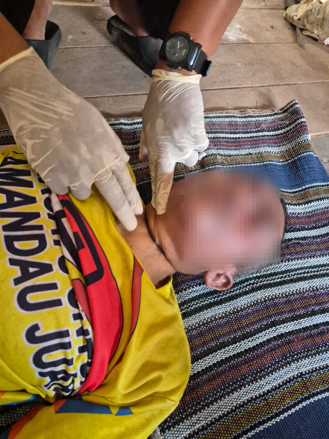 Polres Kotim Melalui Polsek Telawang Tangani Laporan Penemuan Jenazah Gantung Diri di Desa Sebabi 