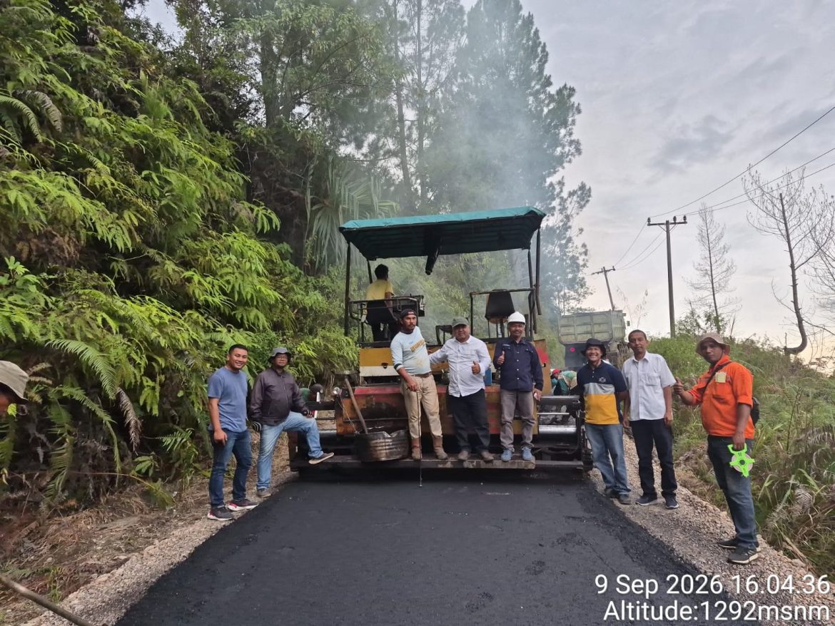 Gebrakan Infrastruktur Pemkab Taput: Jalan dan Jembatan di Sipahutar Terus Diperbaiki  ‎