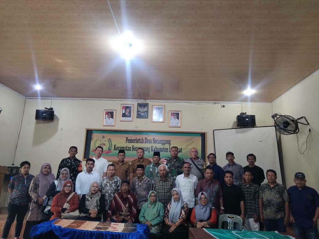 Bhabinkamtibmas dan Babinsa Hadiri Ujian Calon Anggota BPD Desa Secanggang.
