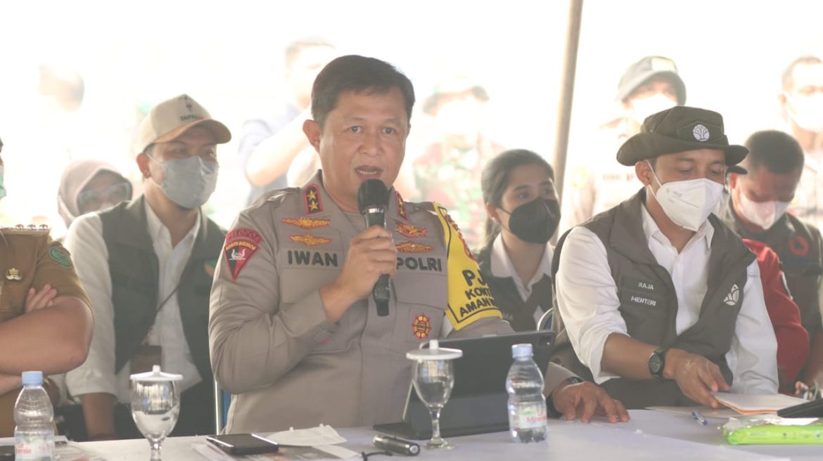 Kapolda Kalteng Hadiri Rapat Evaluasi Penanganan Karhutla Bersama Menteri Kehutanan dan Ka BNPB di Pulang Pisau