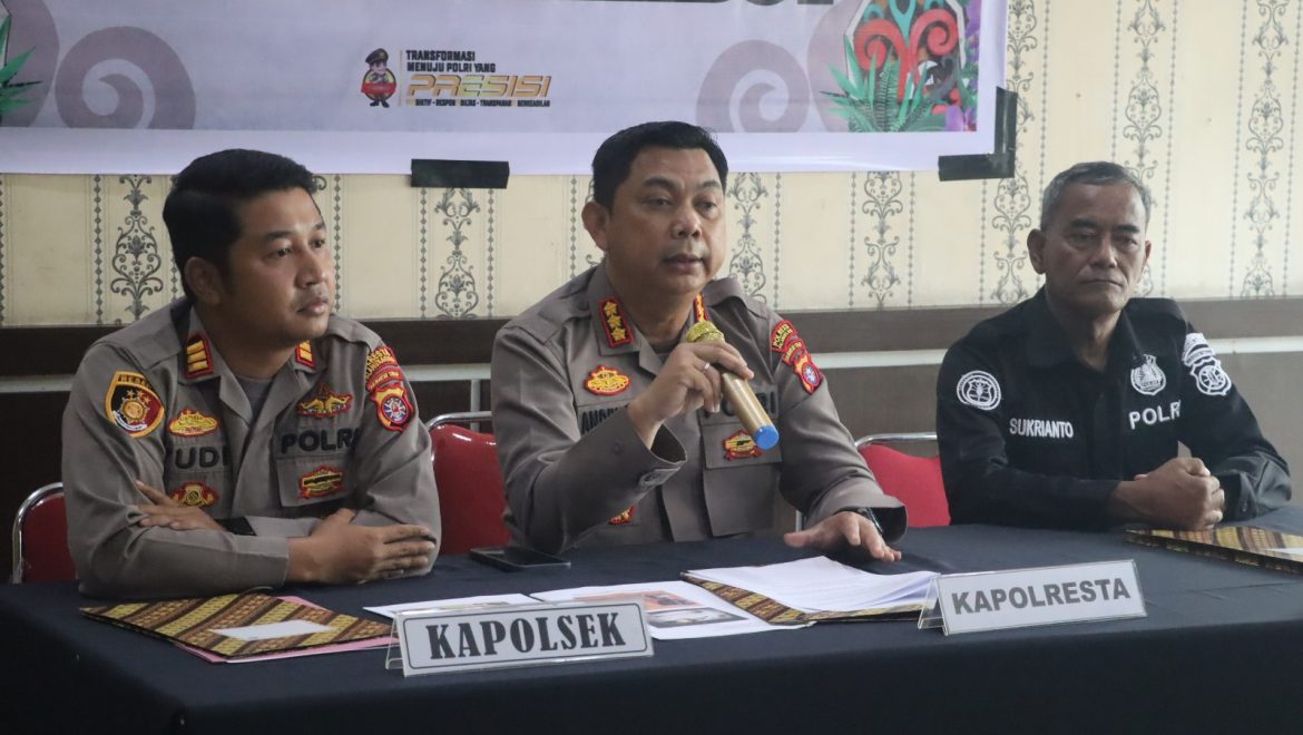 Press Release Pembunuhan, Kapolresta Palangka Raya Ungkap Kronologis dan Fakta Kasus