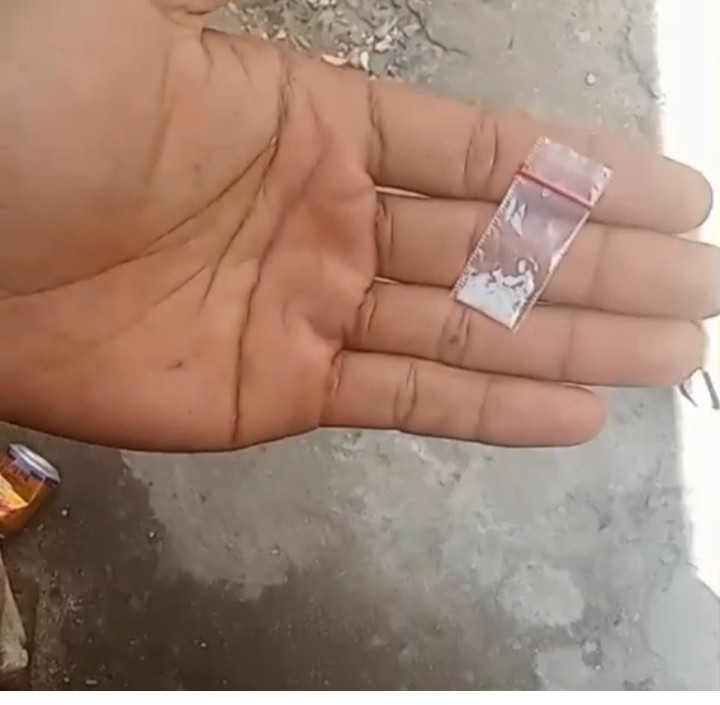 WARGA LAPORKAN DUGAAN PEREDARAN SABU DI GANG BAJIGUR, MINTA APARAT TURUN TANGAN